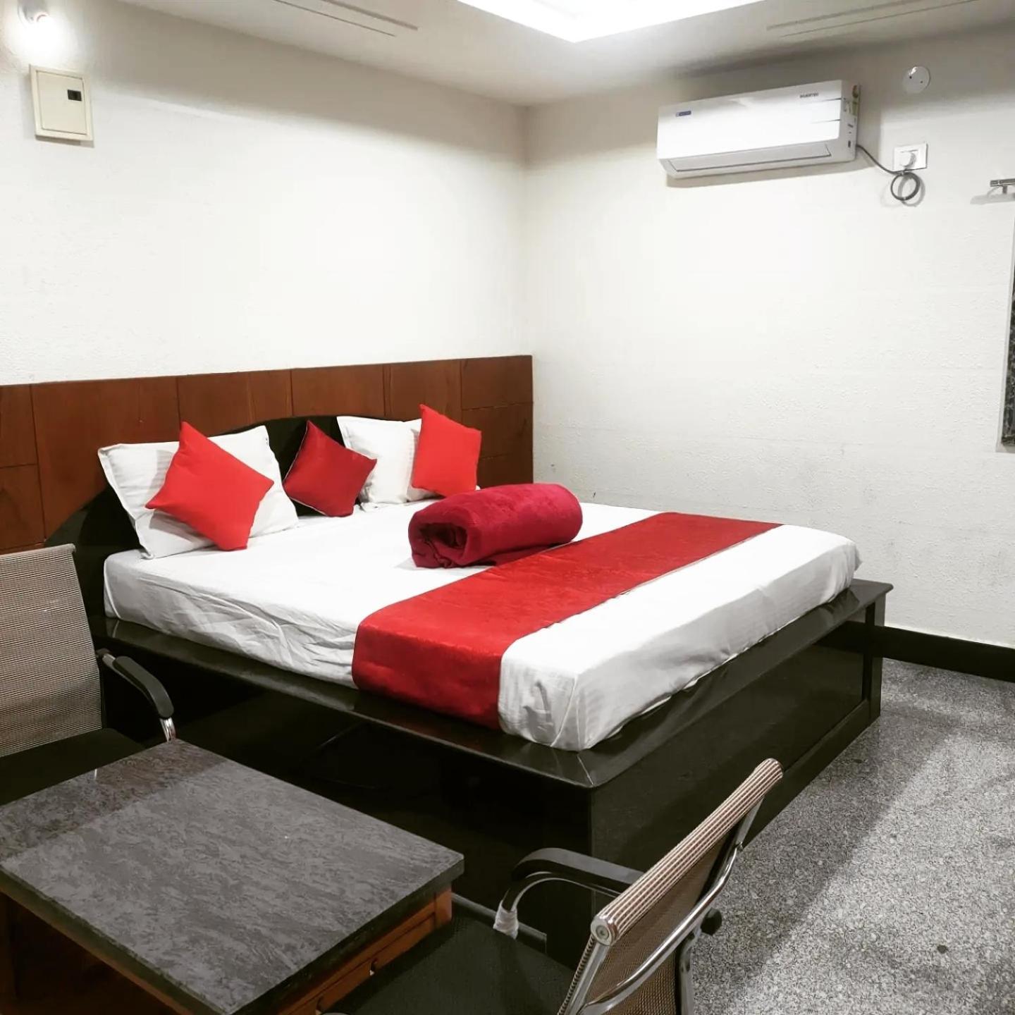 Hotel New Maruthi Inn, Lb Nagar Хайдарабад Экстерьер фото